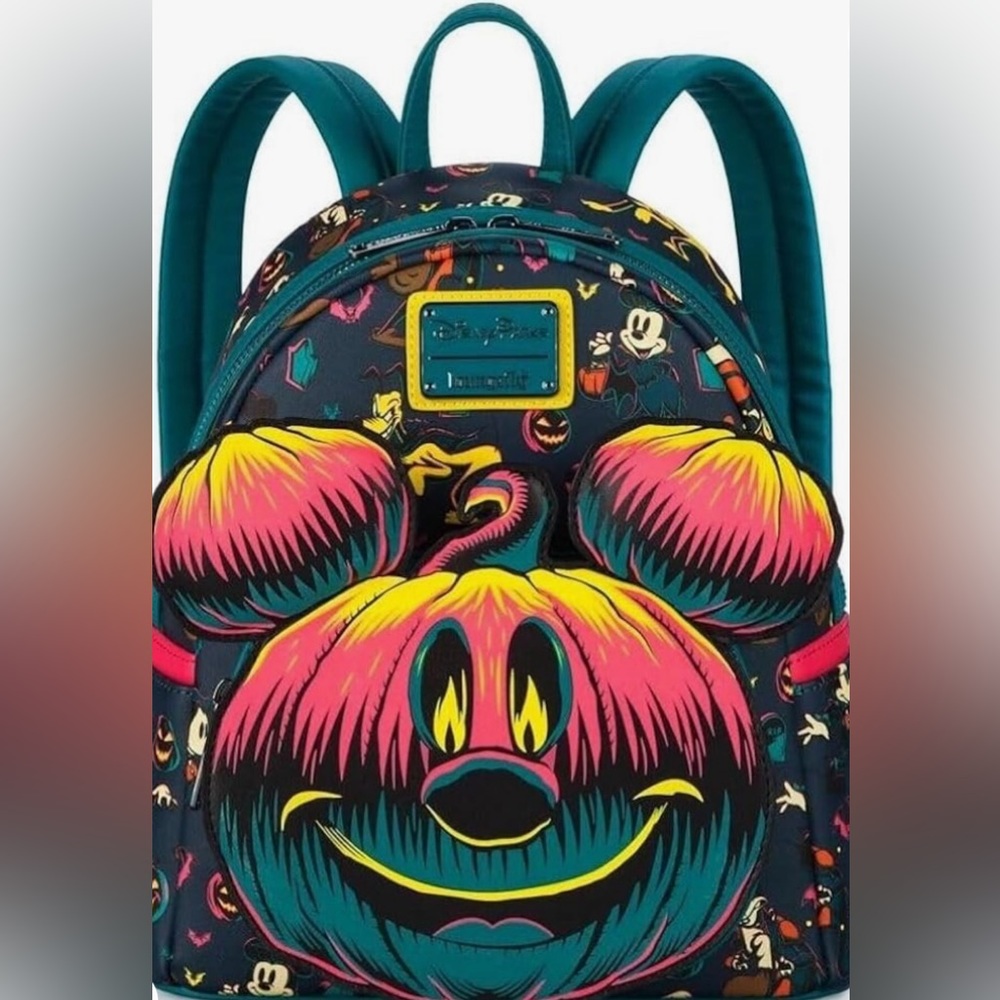 Halloween Disney glow in the dark loungefly mini backpack NEW